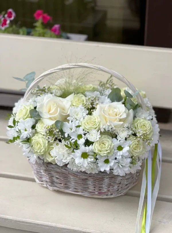 Đặt lẵng hoa đám tang để bàn sang trọng