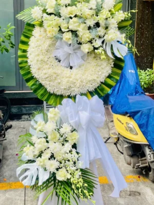 Đặt vòng hoa đám tang 2 tầng đi viếng, chia buồn