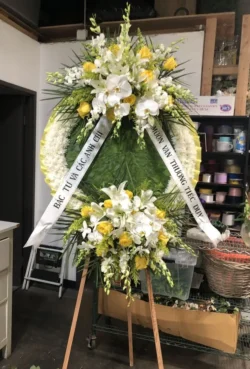 Đặt vòng hoa phúng điếu tại tphcm giá rẻ nhất