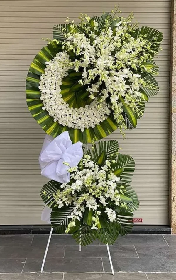 Vòng hoa thành kính phân ưu sang trọng ý nghĩa cho người mất Vòng hoa thành kính phân ưu sang trọng ý nghĩa cho người mất