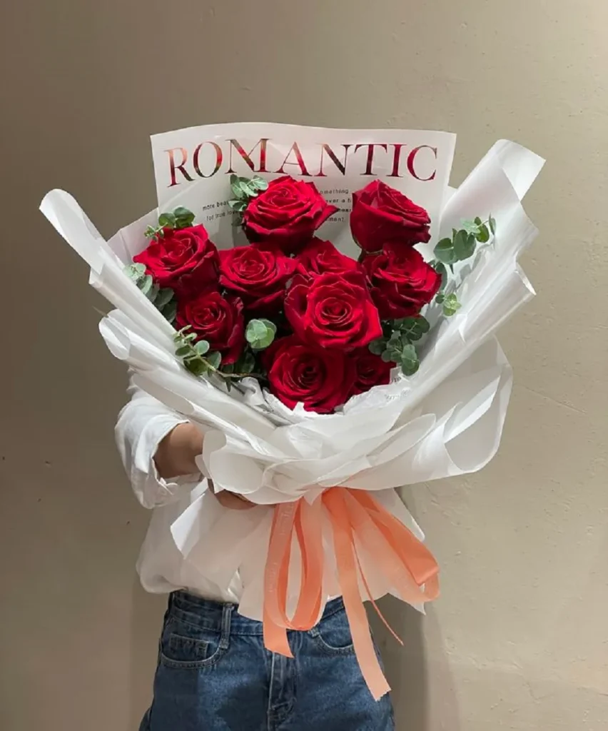 bo hoa hong do giay trang 30+ Những mẫu bó hoa hồng đỏ giấy trắng đẹp tặng bạn gái, người yêu