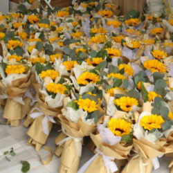 Bó hoa 1 bông hướng dương tốt nghiệp