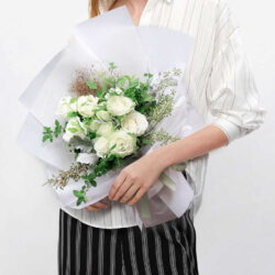 bó hoa hồng trắng