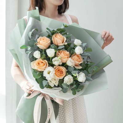 202107121452128760 bó hoa hồng champagne đẹp