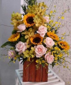 Lẵng hoa đứng khai trương