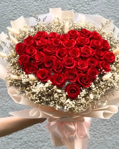 bo hoa hong trai tim e1743080634881 Bó hoa hồng trái tim đẹp