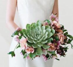 mẫu hoa cưới sen đá