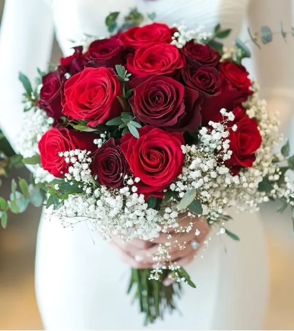 Bó hoa hồng đỏ cầm tay cô dâu - Yêu thương trọn vẹn