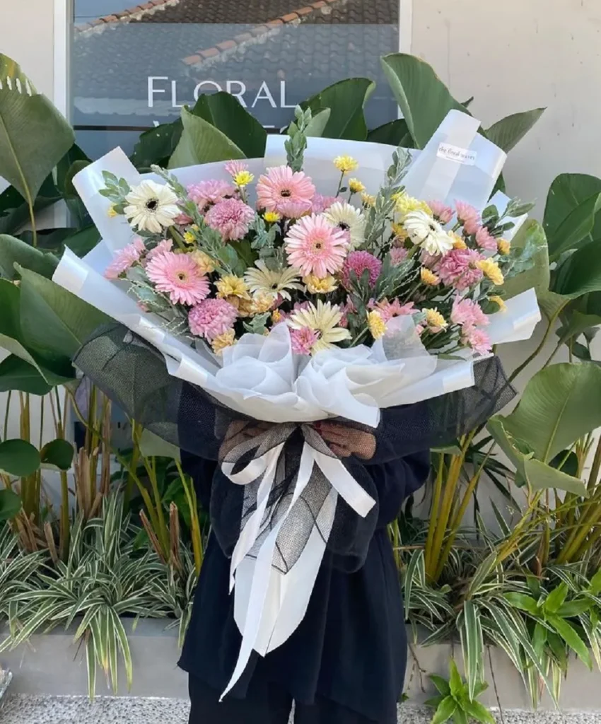 Hoa tặng em trai
