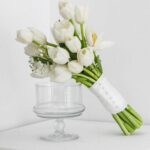 hoa cưới tulip trắng