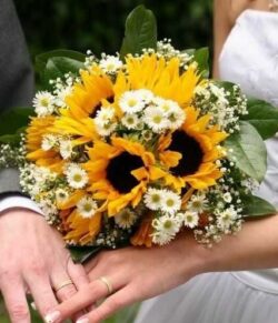 bó hoa cưới hướng dương