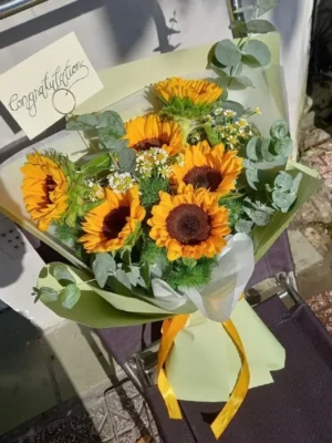 bó hoa hướng dương 7 bông