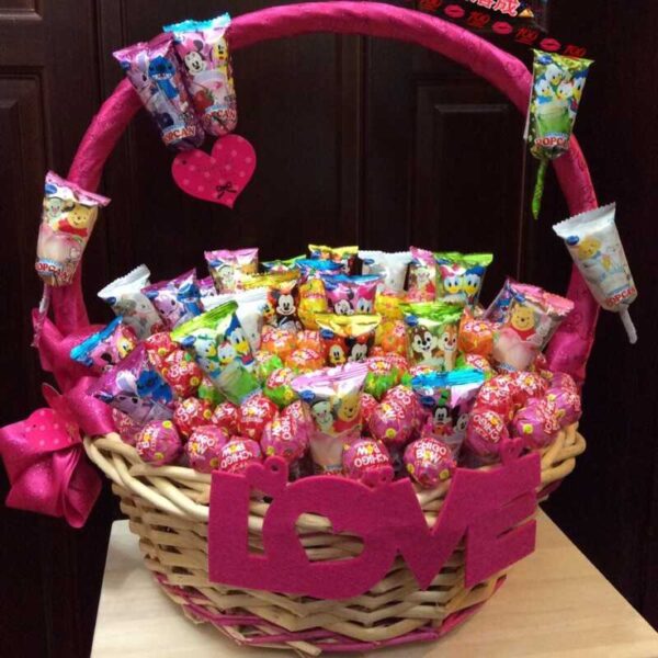 giỏ bánh kẹo sinh nhật