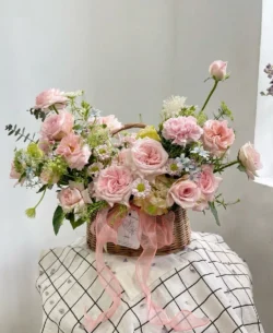 Giỏ hoa hồng khai trương tone hồng pastel
