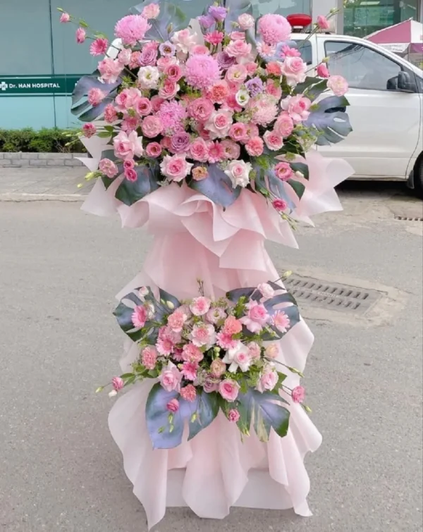 hoa khai trương đẹp (3) kệ hoa khai trương tone hồng
