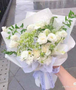 bó hoa cẩm tú cầu mix hoa hồng trắng