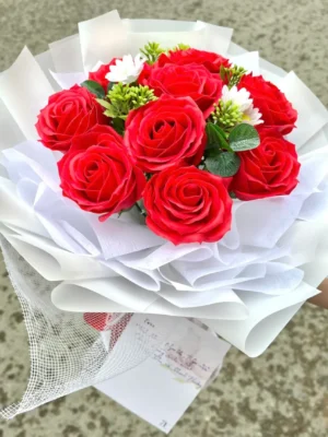 bó hoa sáp màu đỏ