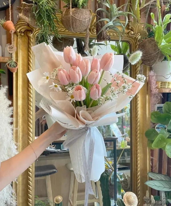 bó hoa tulip tặng sinh nhật