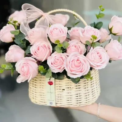 giỏ hoa sáp màu hồng - shop hoa 7F Garden