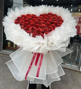 Bó hoa sáp đỏ gói giấy trắng tặng 14/2