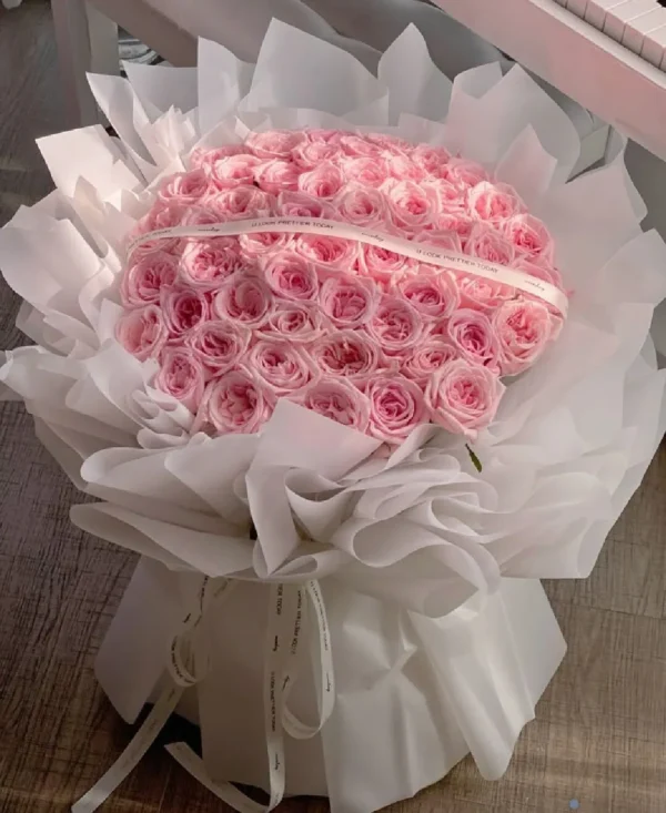 Hoa sáp valentine tròn và hình trái tim Hoa sáp valentine tròn và hình trái tim