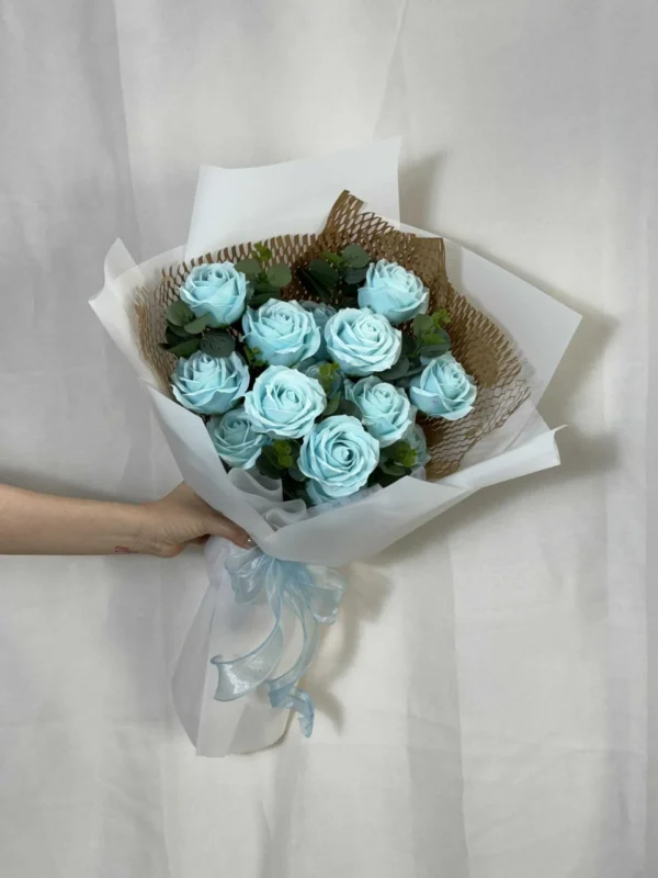 bó hoa sáp màu xanh hcm