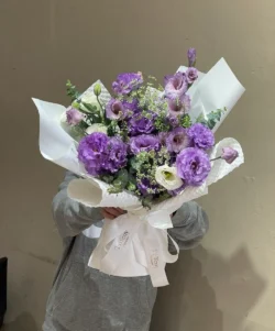 Bó hoa sinh nhật màu tím