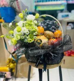 Giỏ hoa và trái cây viếng đám ma