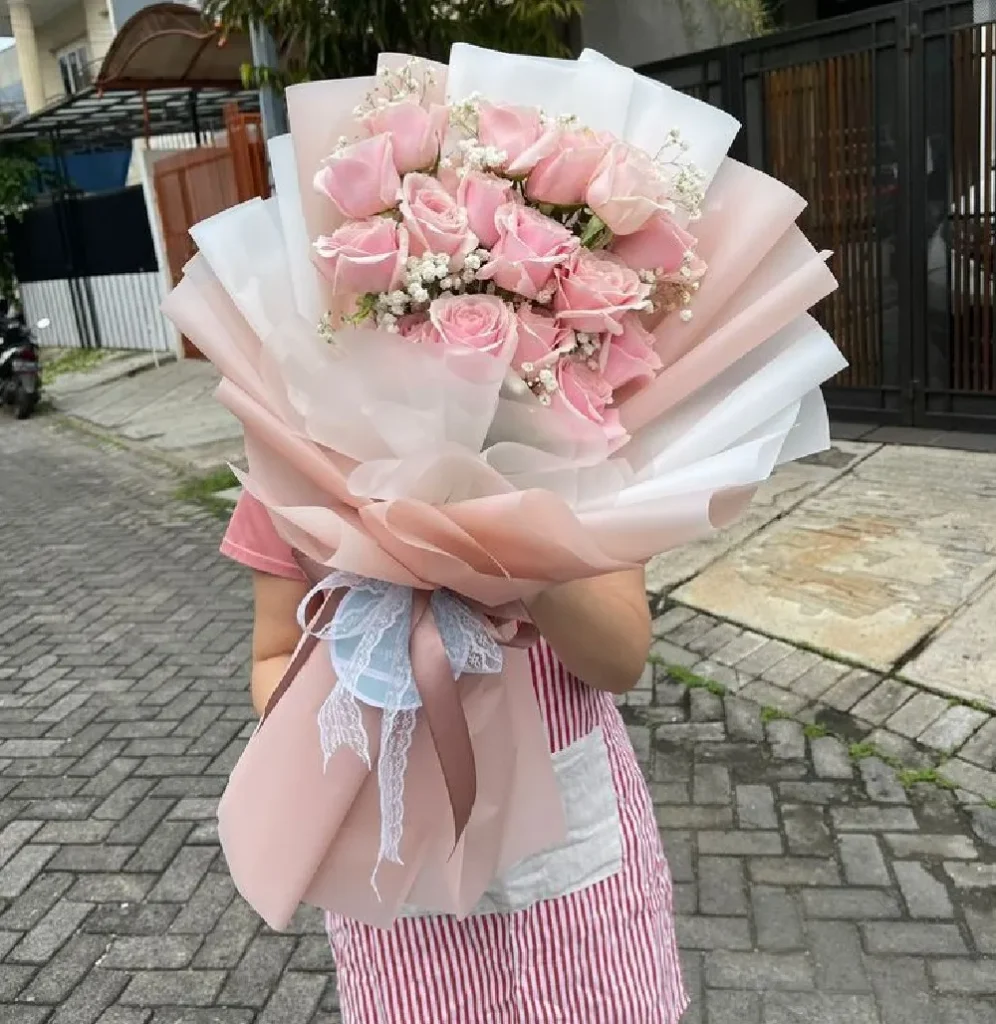 Mẫu bó hoa hồng chúc mừng sinh nhật chồng yêu ý nghĩa nhất