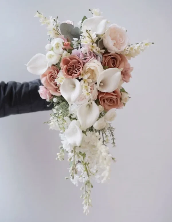 Hoa lan cưới cầm tay - Ảnh 2