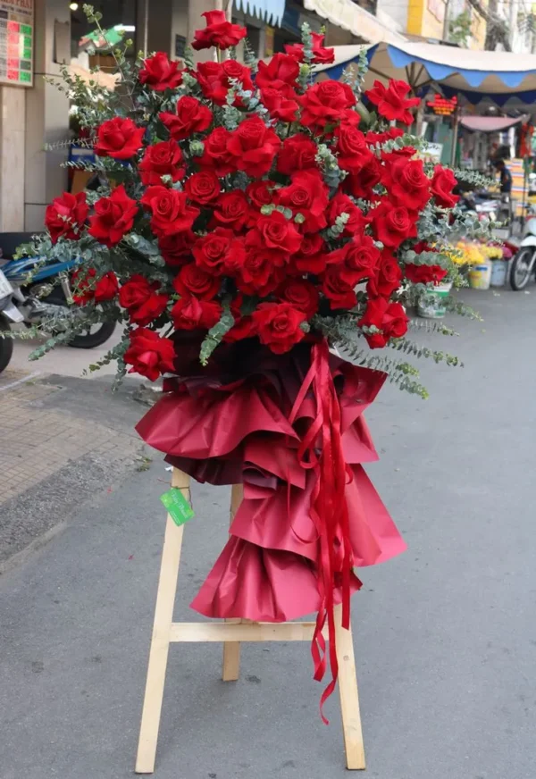 ke-hoa-khai-truong-tone-do kệ hoa khai trương tone đỏ