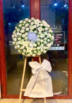 Mẫu vòng hoa viếng tang lễ đám tang đẹp tphcm và hà nội 2025