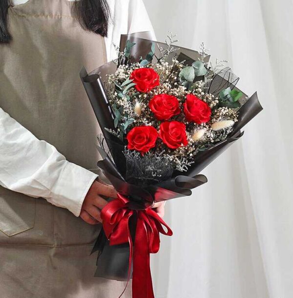 bó hoa 5 bông hoa hồng đỏ