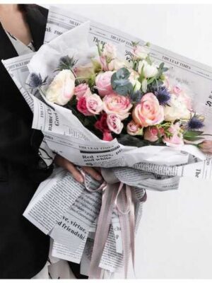 bó hoa giấy báo