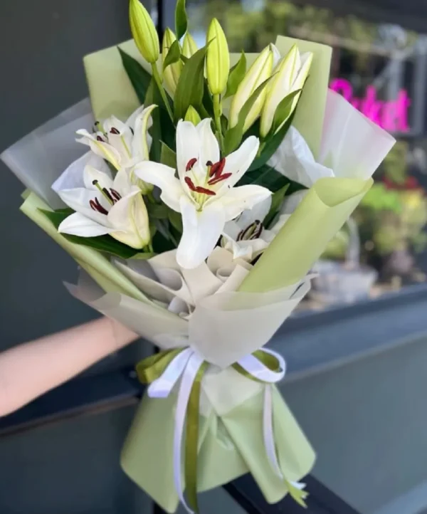 Bó hoa huệ trắng đẹp tone xanh Bó hoa huệ trắng đẹp tone xanh