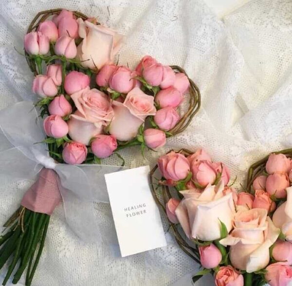 bó hoa hồng trái tim