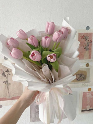 bo hoa tulip 10 bong 1 e1742969649869 bó hoa tulip 10 bông