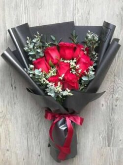 bó hoa hồng đỏ tươi 300k