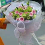 Hoa chúc mừng tân thạc sĩ