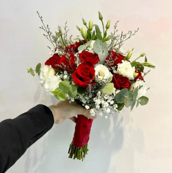 bó hoa cưới hồng đỏ bó hoa cưới hồng đỏ