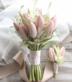 hoa cưới tulip hồng