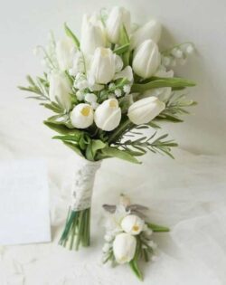 bó hoa tulip trắng cô dâu