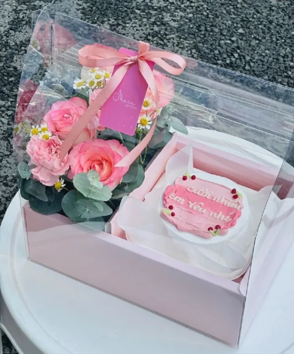 hoa và bánh sinh nhật