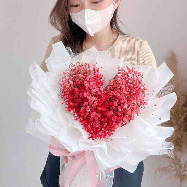 bó hoa baby trái tim