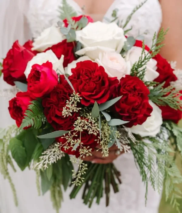 Bó hoa hồng cưới đỏ trắng