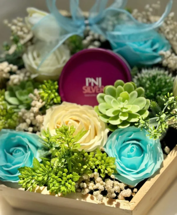 giỏ hoa hồng sáp đẹp