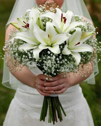 Hoa cưới hoa loa kèn