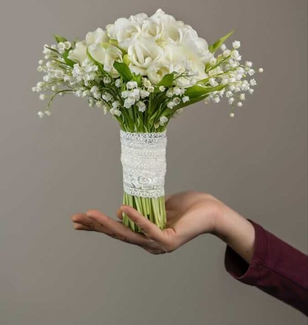 Hoa cưới tulip và linh lan (3) Hoa cưới tulip mix linh lan