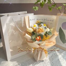 Hoa hồng len 1 bông