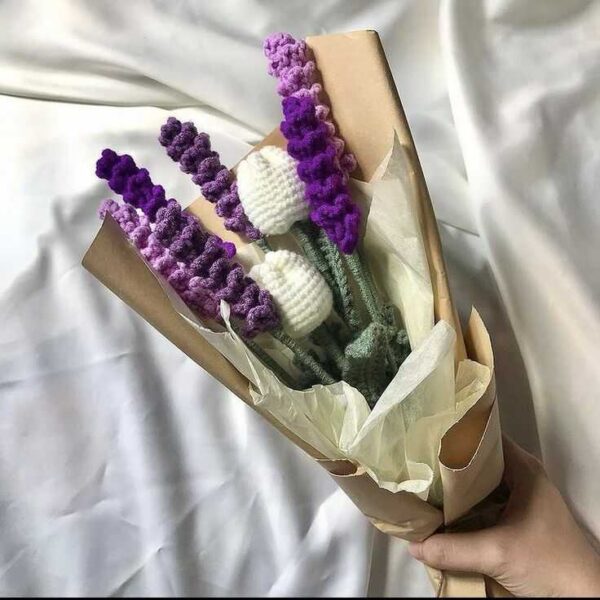 bó hoa lavender bằng len (2)